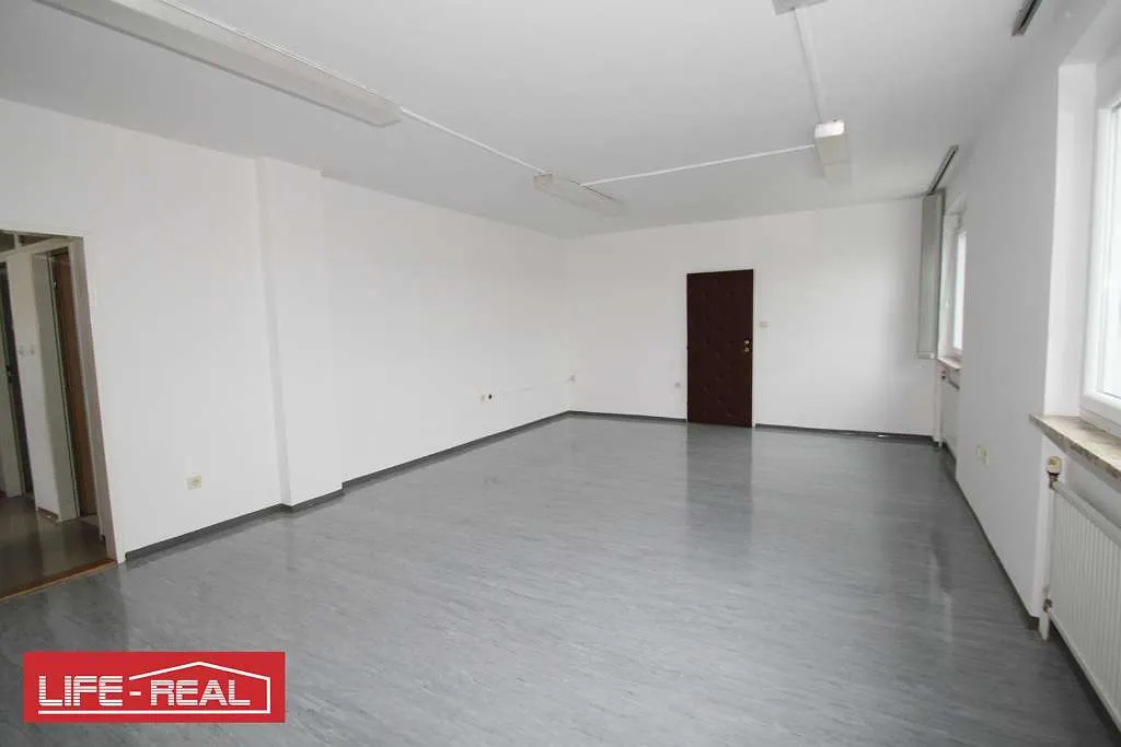Helles, geräumiges Büro in Traun - Ansicht 2