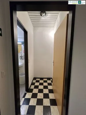11-Zimmer-Gewerbeimmobilie mieten in Sankt Pölten – 277 m², € 3.333 – Bild 16 von 20