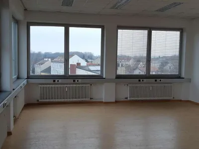 4-Zimmer-Gewerbeimmobilie mieten in Bruck an der Leitha – 147 m², € 1.623 – Bild 7 von 13