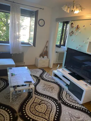2-Zimmer-Wohnung mieten in Linz – 40 m², € 560 – Bild 1 von 10