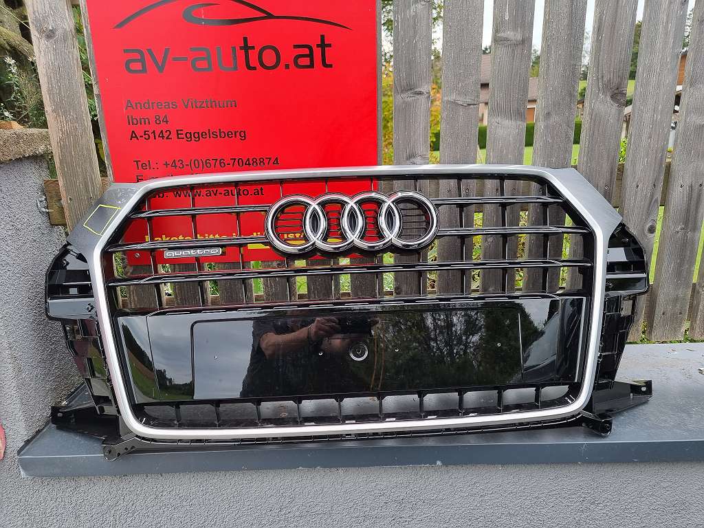 Audi Original Q3 8U Kühlergrill Grill Front Gitter 8U0853653 hat links oben  einen Kratzer, € 175,- (5142 Eggelsberg) - willhaben