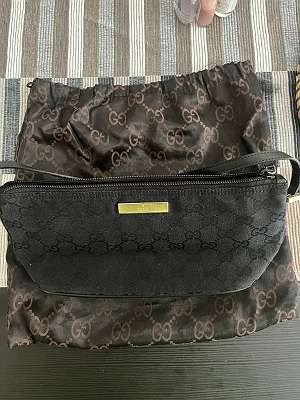 Gucci GG Marmont Samt schwarz, € 1.250,- (9900 Lienz) - willhaben