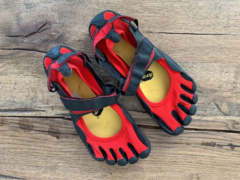 Vibram five sales fingers 43