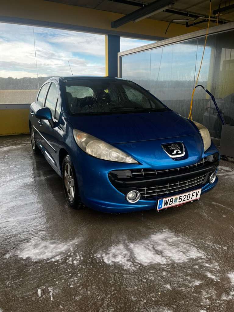 Wie Peugeot 207 1.4 HDi Motoröl und Ölfilter wechseln?