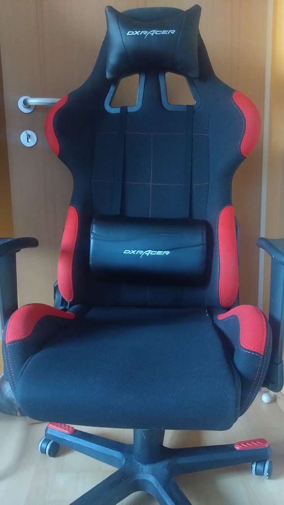 DXRacer Gaming Stuhl | FD01| rot schwarz, € 111,- (3034 Maria-Anzbach) -  willhaben