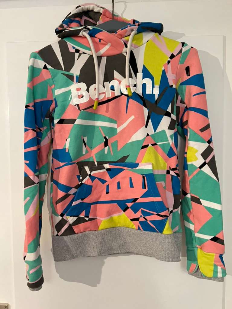 Bench hoodie, € 12,- (1200 Wien) willhaben 