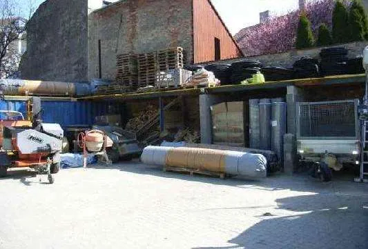 BAUGRUND MITTEN IM ZENTRUM VON STREBERSDORF mit Altbestand - Ansicht 2