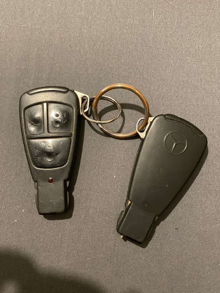 Mercedes Benz Schlüssel, € 50,- (1120 Wien) - willhaben