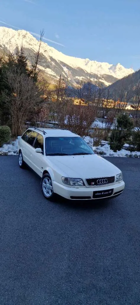 Audi S6 1995 photo 3