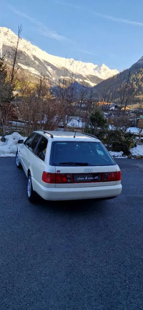 Audi S6 1995 photo 2