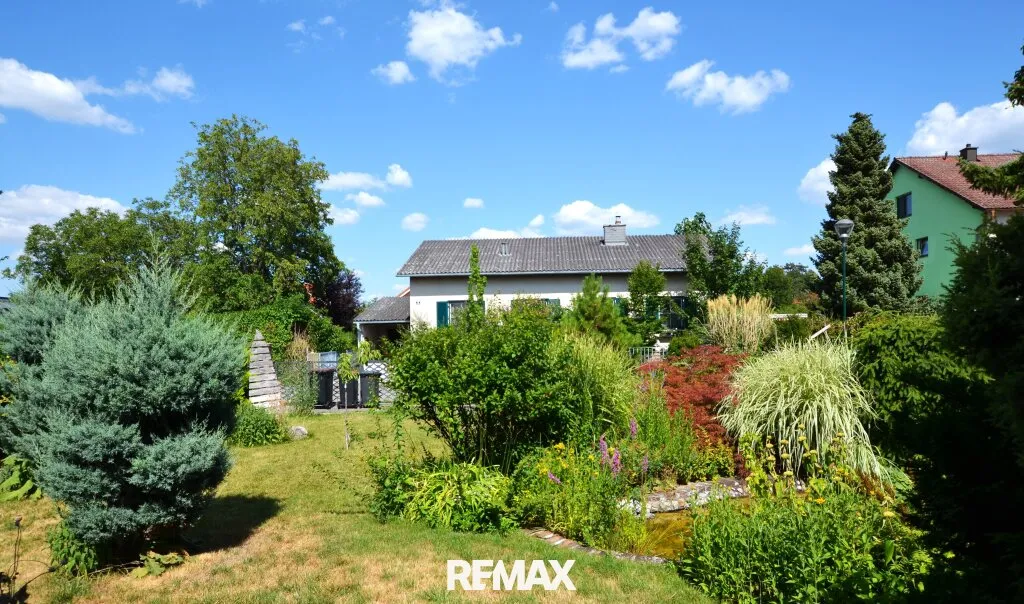Ein Garten zum Verlieben - ein Haus zum Gestalten – pohled 2