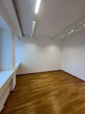 2-Zimmer-Gewerbeimmobilie mieten in Wiener Neustadt – 77 m², € 1.519 – Bild 6 von 12