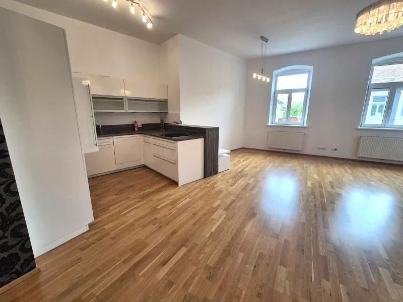 Traumhafte Eigentumswohnung (99m²) mit Terrasse in Bestlage in Fürstenfeld! - Ansicht 3