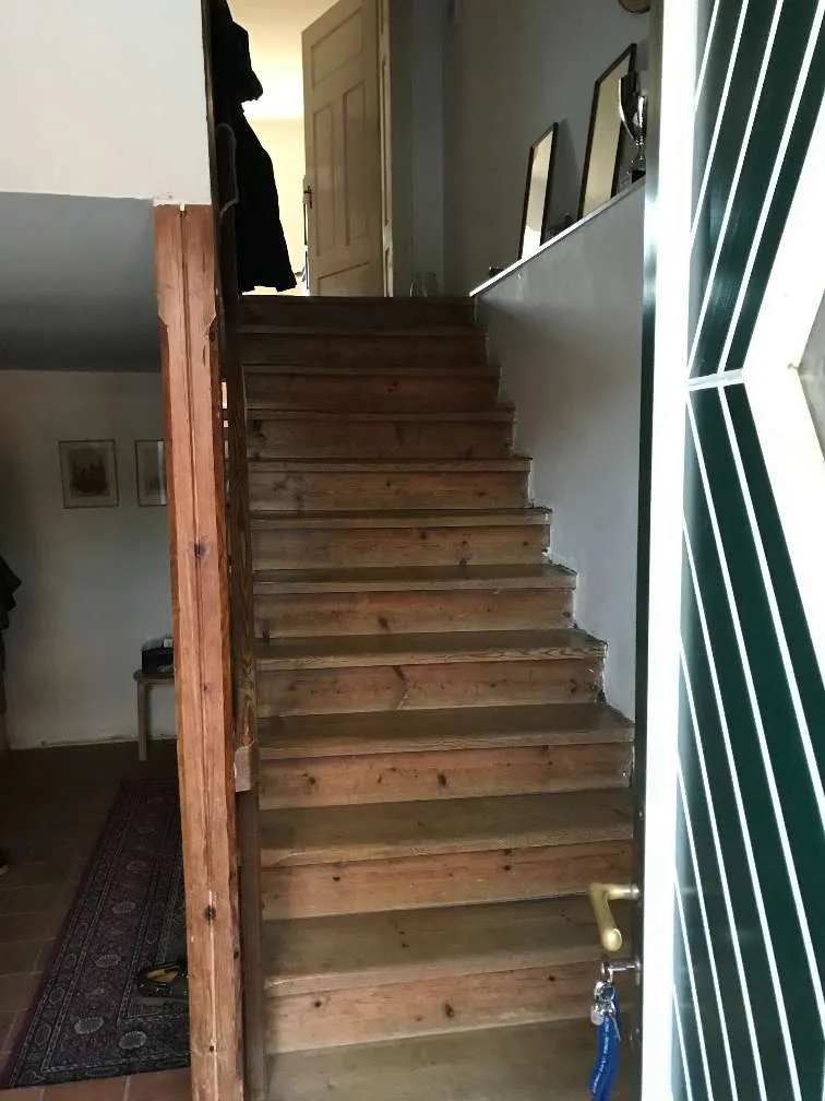 Ruhige 500m² Garten-Wohnung + Autostellplätze zu vermieten - Поглед 3