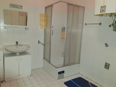 6-Zimmer-Gewerbeimmobilie kaufen in Wiener Neustadt Land – 180 m², € 437.000 – Bild 25 von 31