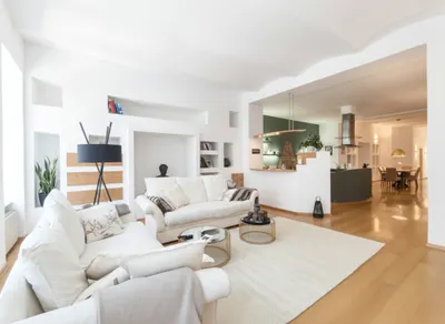 Exklusive Altbauwohnung mit 159 m² - 3 Zimmer, Ankleide, uvm - Extravagantes Wohnen mit Lift direkt in die Wohnung - Gemeinschaftliche Dachterrasse