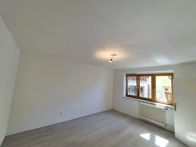 Gewerbeimmobilie mieten in Neunkirchen – 49 m², € 550 – Bild 8 von 13