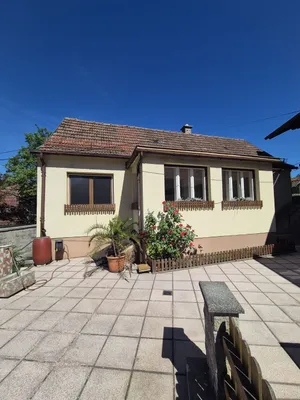 Gewerbeimmobilie mieten in Neunkirchen – 49 m², € 550 – Bild 12 von 13