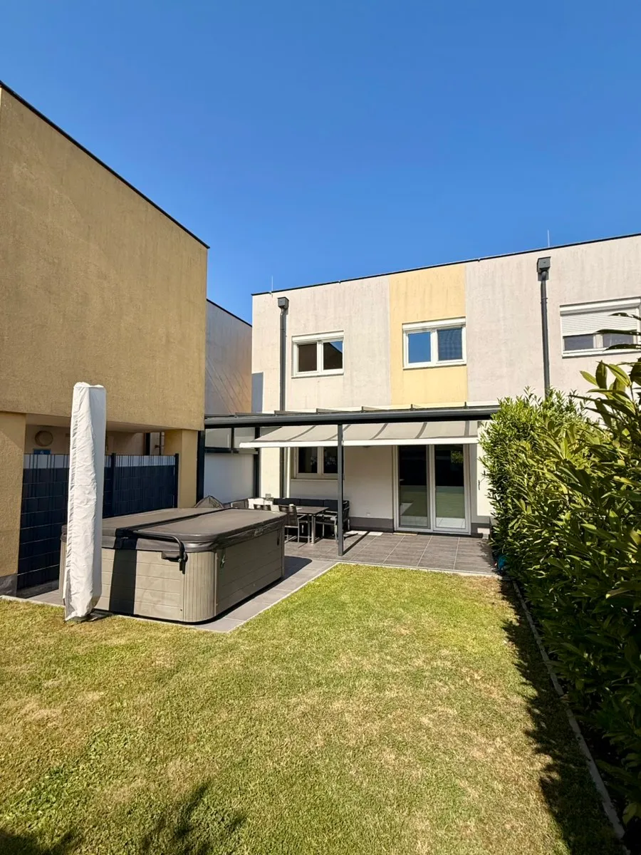 House, 100 m²