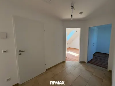 3-Zimmer-Wohnung mieten in Gmunden – 74 m², € 838 – Bild 3 von 7