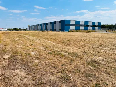 Immobilie mieten in Baden – 1 800 m², € 3.600 – Bild 2 von 4