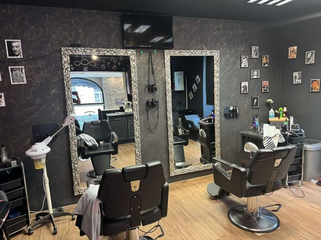 Vielseitiges Geschäftslokal in zentraler Stadtlage Salzburg derzeit Friseursalon - Ansicht 2
