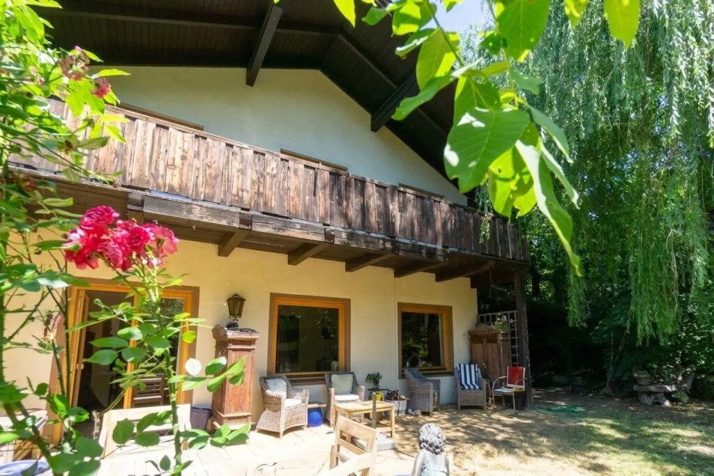 Gemütliches Einfamilienhaus in sonniger Grünlage - Ansicht 2