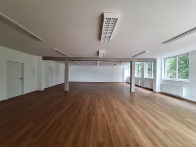 1-Zimmer-Gewerbeimmobilie mieten in Leibnitz – 133 m², € 1.463 – Bild 2 von 2