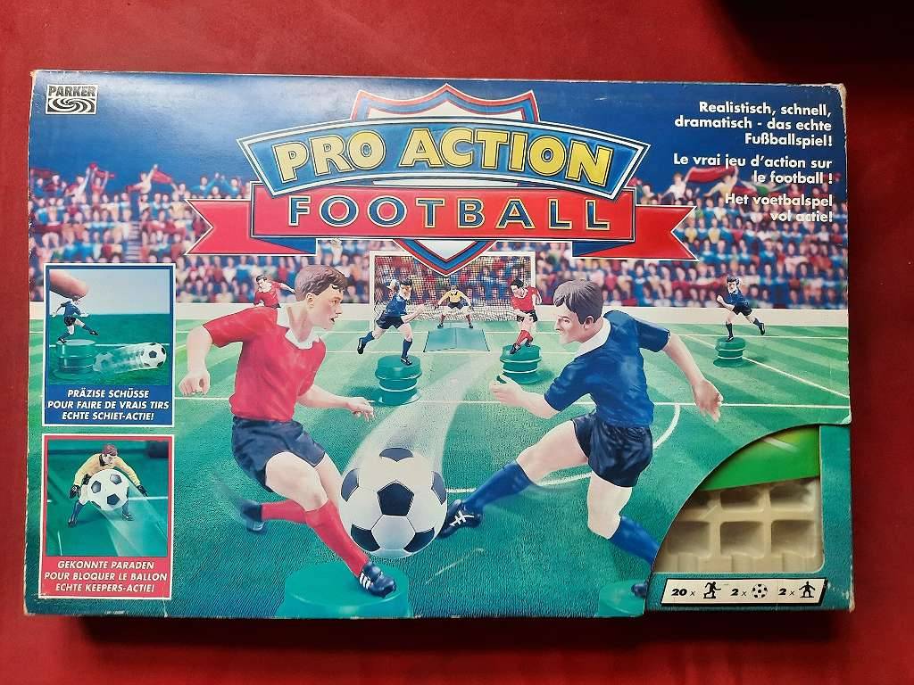PRO ACTION FOOTBALL SPIEL/ PRO ACTION FUßBALL SPIEL/ PRO ACTION FUßBALL VON  PARKER/ ORIGINAL AUS DEN 1990ER JAHREN/ GESELLSCHAFTSSPIEL PRO ACTION  FUßBALL/ RETRO FUßBALLSPIEL, € 55,- (3500 Krems an der Donau ...