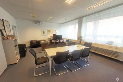 Gewerbeimmobilie mieten in Salzburg Stadt – 208 m², € 2.818 – Bild 2 von 3