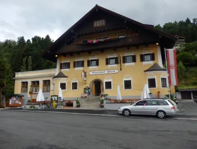 11-Zimmer-Gewerbeimmobilie mieten in Zell am See – 3 160 m², € 3.400 – Bild 1 von 19
