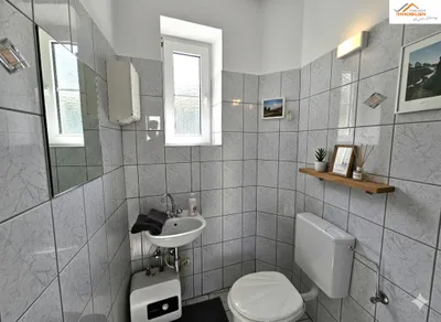 4-Zimmer-Gewerbeimmobilie mieten in Neunkirchen – 99 m², € 825 – Bild 8 von 9