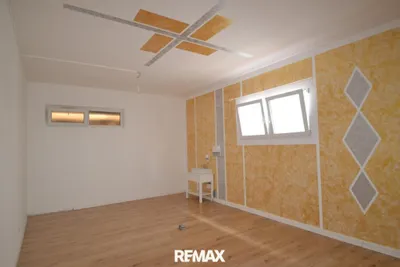 Gewerbeimmobilie mieten in Amstetten – 36 m², € 256