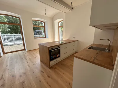3-Zimmer-Wohnung mieten in Baden – 90 m², € 1.417 – Bild 2 von 8