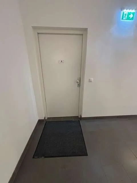 1180 | 2 Zi | 42 m² | Sonnige Dachgeschosswohnung mit Westbalkon - absolut ruhig, ideale Anbindung - Ansicht 3