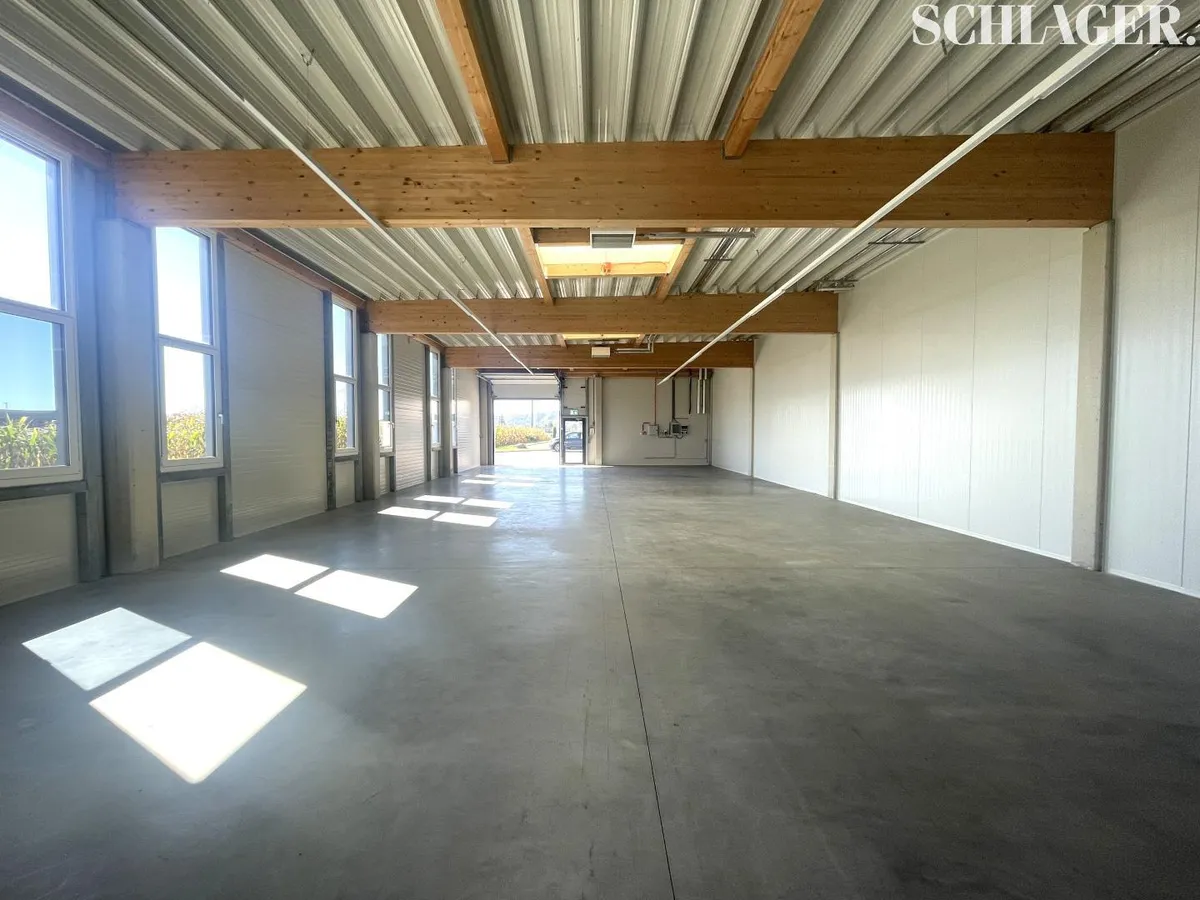 Moderne Neubau-Halle mit Büro als Lager / Garage / Werkstatt - Widok 3