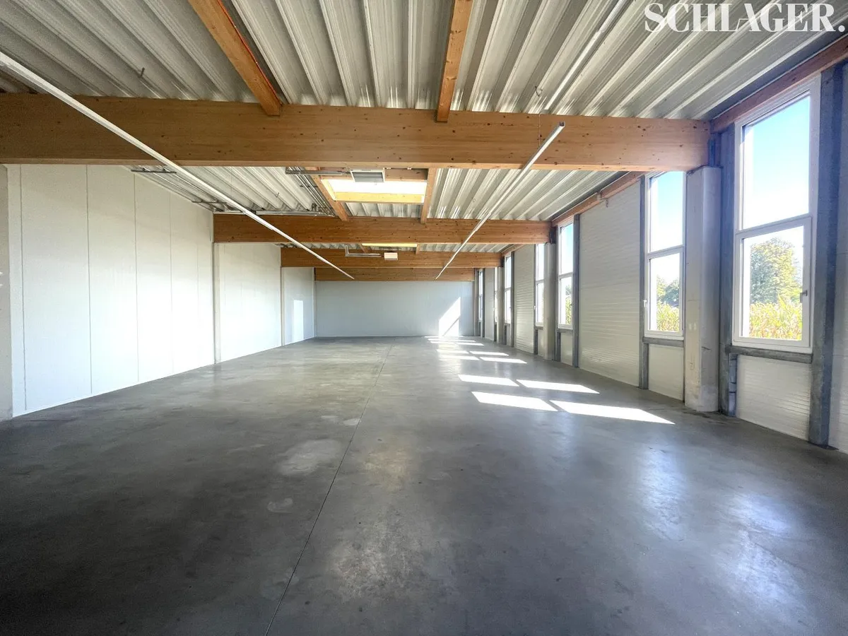 Moderne Neubau-Halle mit Büro als Lager / Garage / Werkstatt - Widok 2