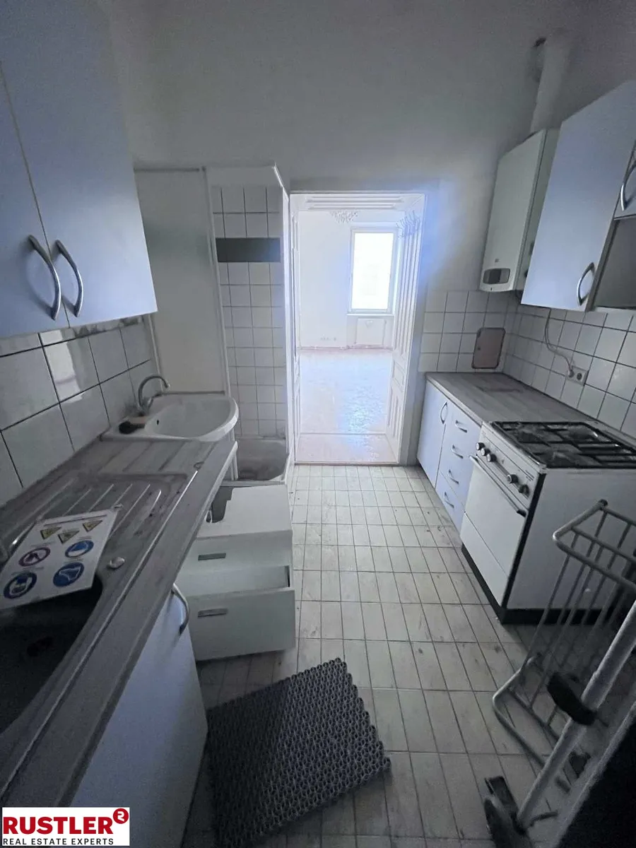 Schnäppchen in gefragter Lage Meidlings | Bastlerwohnung in saniertem Altbau! - Ansicht 2
