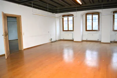 2-Zimmer-Gewerbeimmobilie mieten in Steyr – 117 m², € 1.013 – Bild 4 von 6
