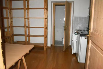 2-Zimmer-Gewerbeimmobilie mieten in Steyr – 117 m², € 1.013 – Bild 2 von 6