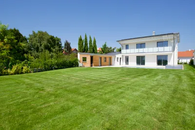 7-Zimmer-Haus kaufen in Neusiedl am See – 263 m², € 1.580.000 – Bild 2 von 27