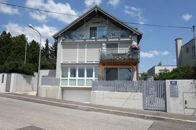 TRAUMHAFTE MIETWOHNUNG MIT TERRASSE UND EIGENGARTEN IN ABSOLUTER GRÜNRUHELAGE!