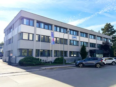 Gewerbeimmobilie mieten in Wien – 715 m², € 13