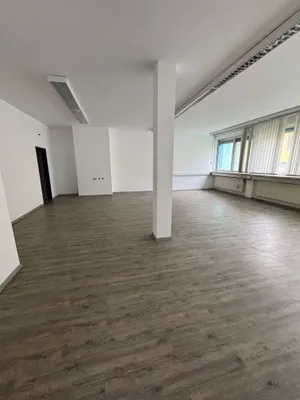 Gewerbeimmobilie mieten in Villach – 90 m², € 990 – Bild 1 von 2