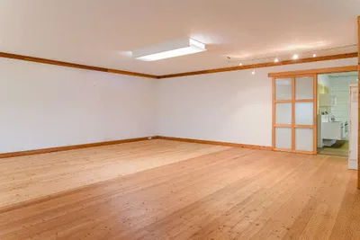 Immobilie mieten in Grieskirchen – 208 m², € 4 – Bild 2 von 7