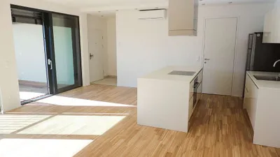 Helle DG-Wohnung mit Loggia und Klimaanlage im 18ten Bezirk – Bild 2