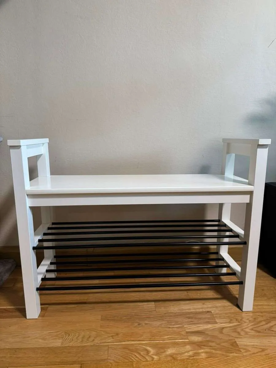 Ikea Hemnes Schuhbank weiß - super Zustand, € 30,- (4020 Linz)