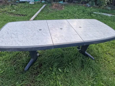Zu verschenken: Gartenmöbel - Gartenmöbel / Griller / Dekoration (Zustand: Gebraucht)