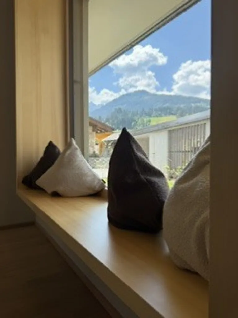 Touristische Vermietung: Erdgeschosswohnung in Aich-Assach, gefragte Wohn- und Urlaubslage Region Schladming, 3 Zimmer, Terrasse, Garten, 2 Bäder, 2 Stellplätze, wunderschöne Ausstattung - Ansicht 2