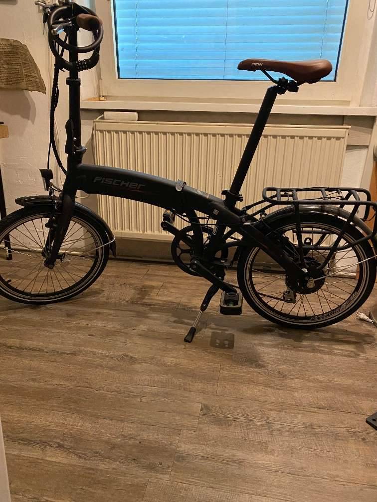 FISCHER E-Bike Klapprad FR 18 Elektrofahrrad fr Damen und Herren, RH 30  cm, Hinterrradmotor 25 Nm, 36 V Akku im Rahmen, schwarz matt, 20 Zoll,   400,- (4600 Wels) - willhaben